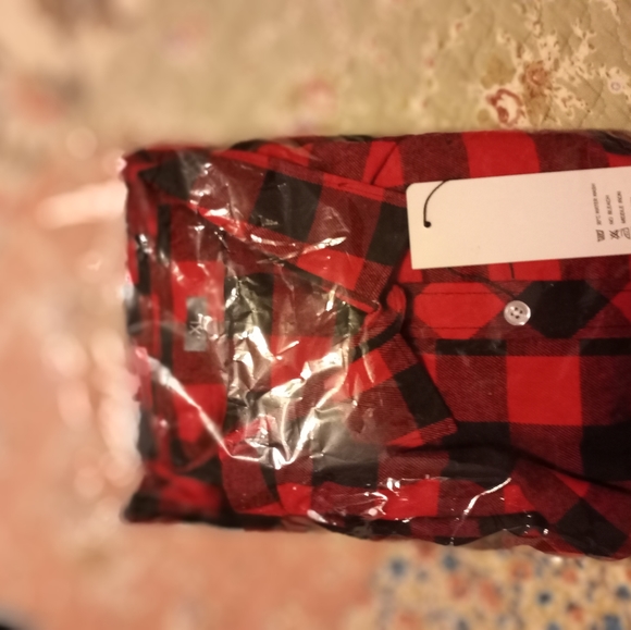 2 BUFFALO SHIRTS - Picture 2 of 2